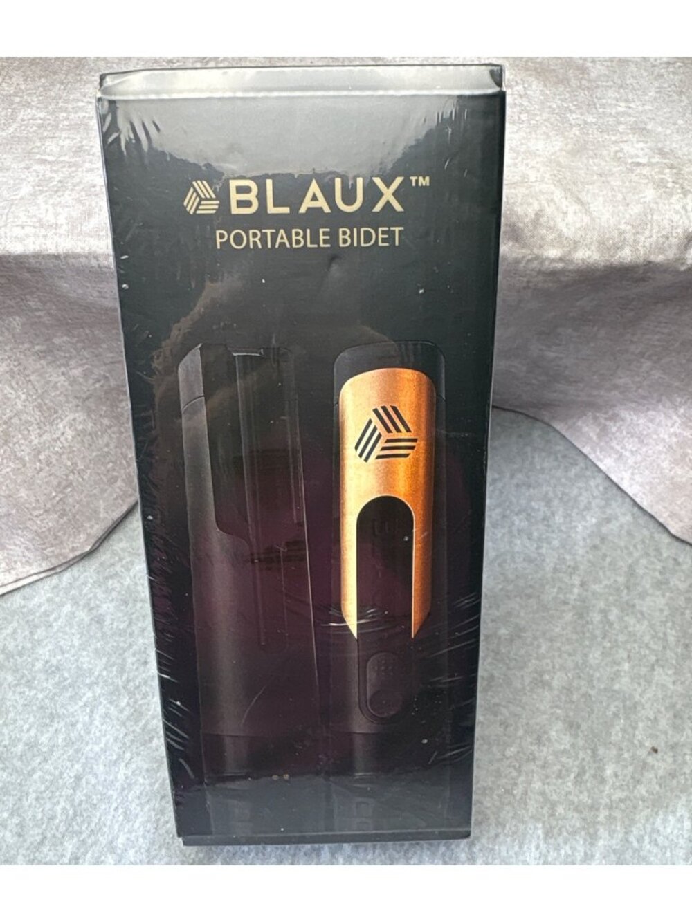 Blaux Portable Bidet w/Magnetic Charging Dongle Spare O-Rings Compact Travel Des